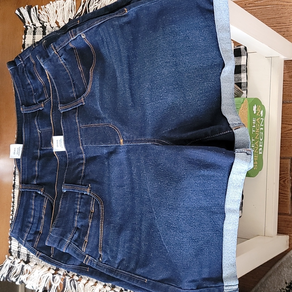 Time and Tru shorts. Size small (4-6)